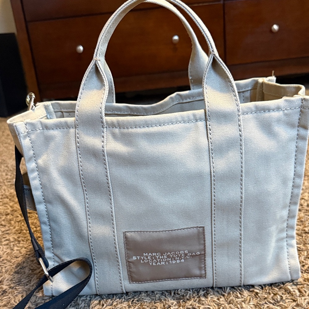 Marc Jacobs Tan Tote Bag with Black Strap - Picture 4 of 4